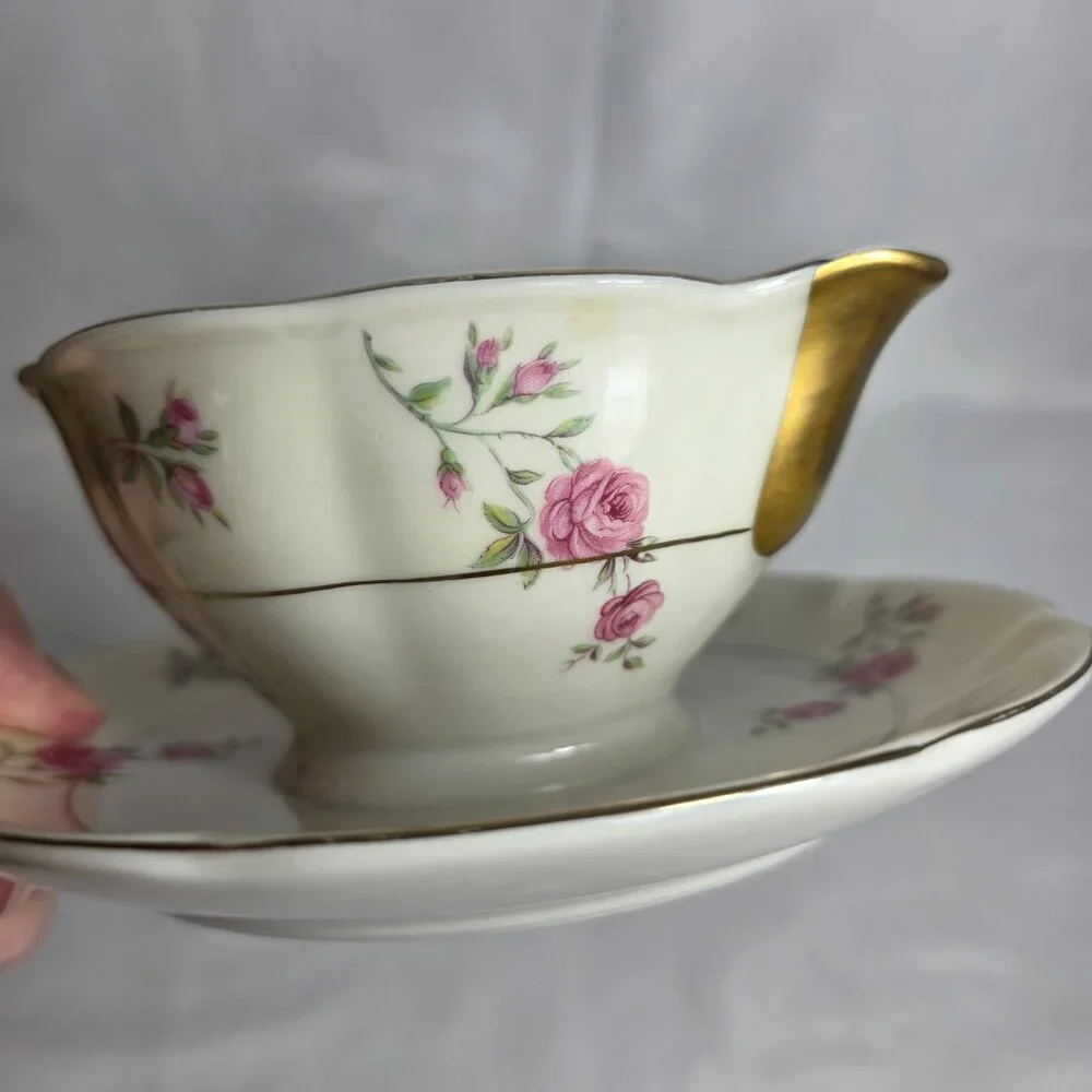 Theodore Haviland Delaware (New York) Gravy Boat Ivory with Pink Roses